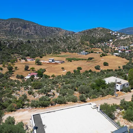 Marelina Kalkan * Kas