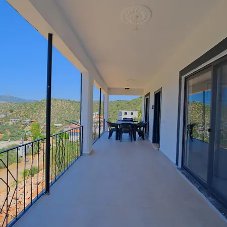 Marelina Kalkan * Kas