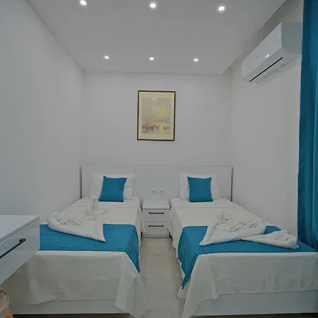 Marelina Kalkan Kas